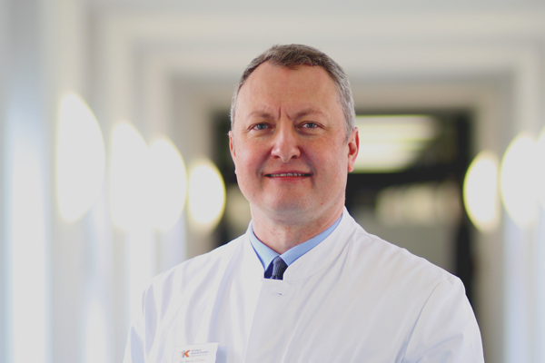 Dr. Marius Ghidau, Chefarzt der Viszeral-, Thoraxchirurgie, Proktologie und Ernährungsmedizin